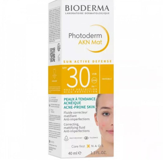 Bioderma - Photoderm AKN Mat - SPF 30 Corrective Matifying Fluid